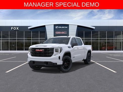 Used 2026 GMC Sierra 1500 Elevation AWD/4WD image 8