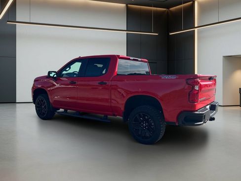 Used 2025 Chevrolet Silverado 1500 Custom Trail Boss w/ LPO, Dark Essentials Package AWD/4WD image 3