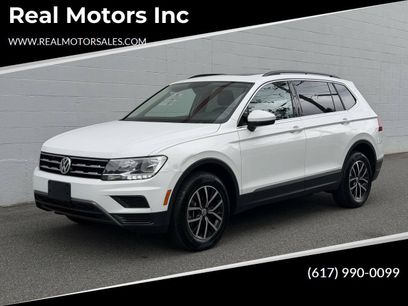 Used 2021 Volkswagen Tiguan SE w/ Panoramic Sunroof Package