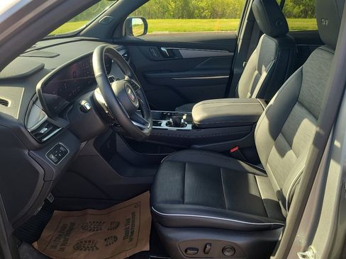Used 2025 Buick Enclave Sport Touring w/ Trailering Package, 5000 lbs. AWD/4WD image 15