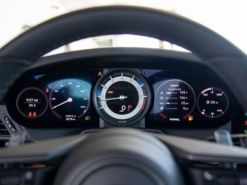 Certified 2024 Porsche 911 Targa 4S AWD/4WD image 12