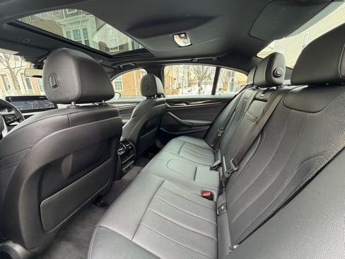 Used 2021 BMW 530i xDrive w/ Convenience Package image 19