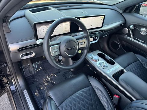 Used 2023 Genesis GV60 Performance image 22