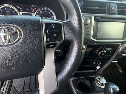 Used 2019 Toyota 4Runner SR5 AWD/4WD image 30