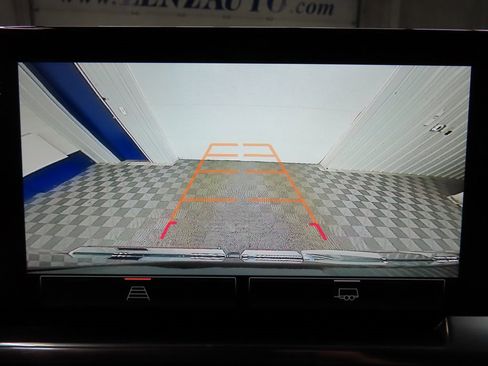 Used 2025 GMC Sierra 1500 Elevation image 15