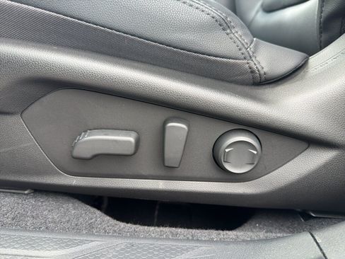 Certified 2026 Subaru Outback Premium AWD/4WD image 11