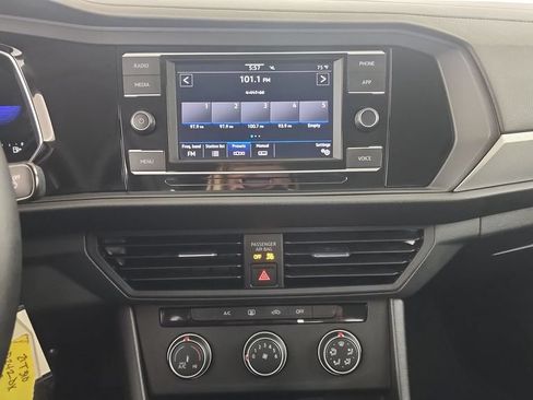 Used 2023 Volkswagen Jetta S FWD image 13