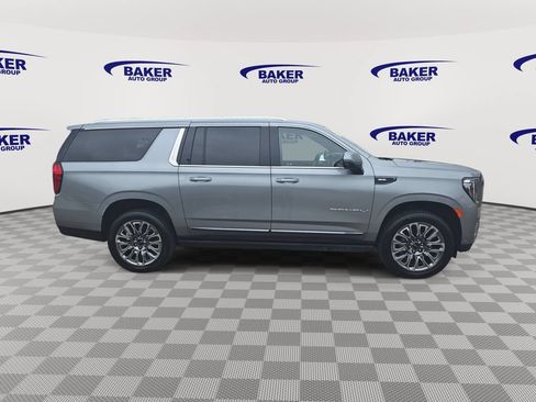 Certified 2023 GMC Yukon XL Denali Ultimate AWD/4WD image 4