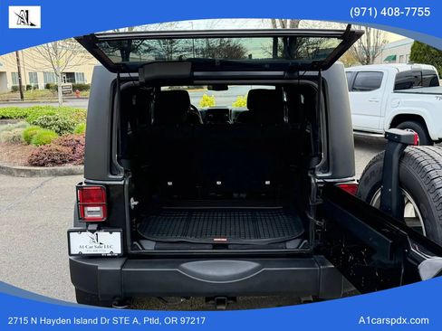 Used 2015 Jeep Wrangler Unlimited Sport w/ Power Convenience Group AWD/4WD image 14
