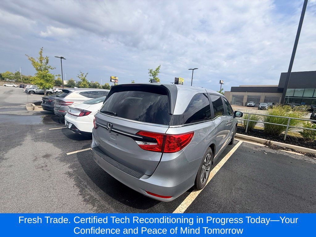 Used 2024 Honda Odyssey EX-L image 4