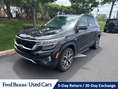 Used 2023 Kia Seltos SX AWD/4WD image 3