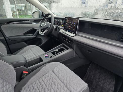 New 2026 Volkswagen Tiguan S AWD/4WD image 42