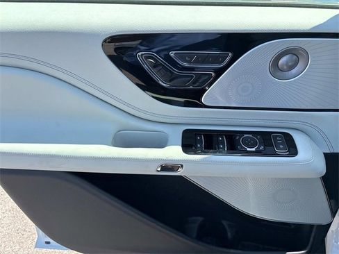 New 2025 Lincoln Aviator Black Label w/ Black Label Special Edition image 22