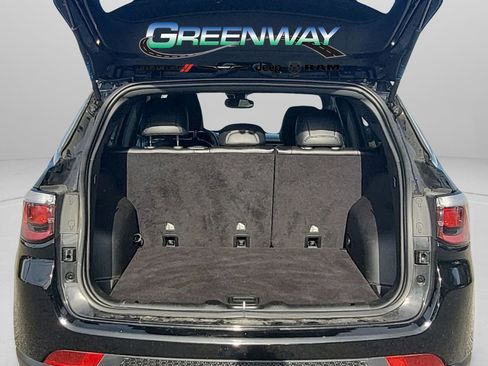 Used 2023 Jeep Compass Latitude image 7