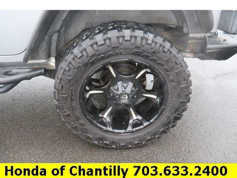 Used 2013 Jeep Wrangler Unlimited Sahara w/ Connectivity Group image 26