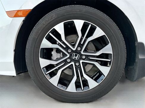 Used 2025 Honda Odyssey Elite image 34