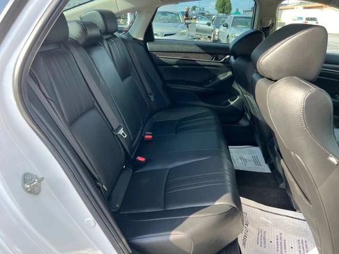 Used 2020 Honda Accord Touring image 18