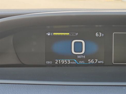 Used 2022 Toyota Prius L Eco image 18