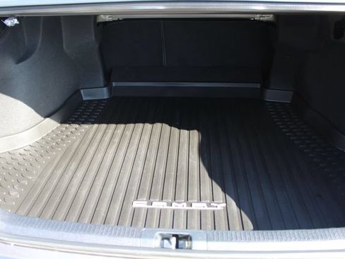 Used 2020 Toyota Camry SE FWD image 27
