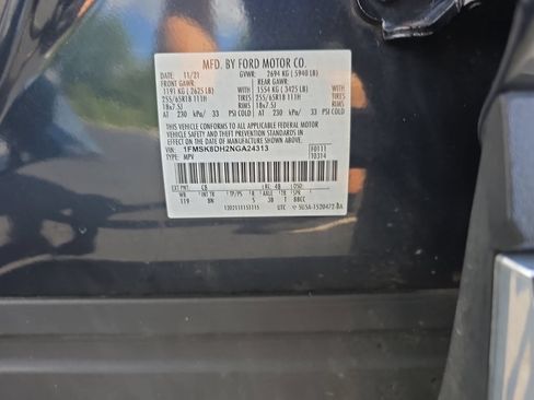 Used 2022 Ford Explorer XLT AWD/4WD image 37
