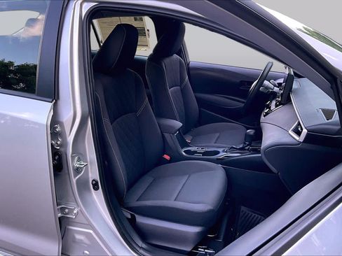 Used 2023 Toyota Corolla LE FWD image 8