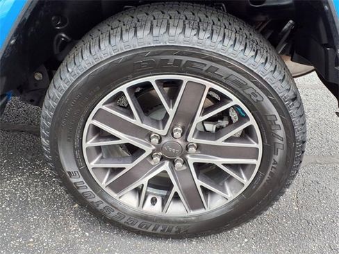 Used 2022 Jeep Wrangler Unlimited Sahara image 10