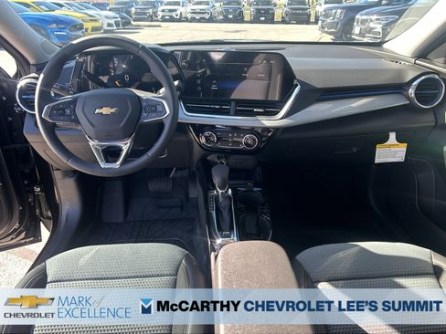 New 2026 Chevrolet Trax LT w/ Driver Confidence Package image 11