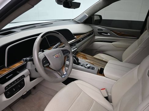Used 2024 Cadillac Escalade ESV Sport Platinum AWD/4WD image 20