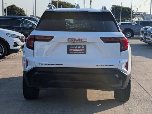 Used 2026 GMC Terrain Elevation w/ Elevation Premium Package AWD/4WD image 5