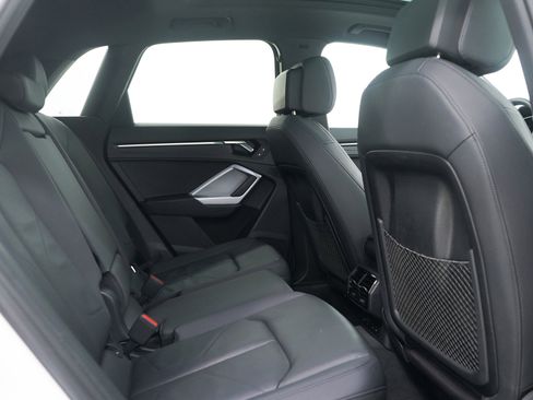 Used 2025 Audi Q3 2.0T Premium image 13