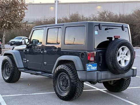 Used 2018 Jeep Wrangler Unlimited Sport S image 4