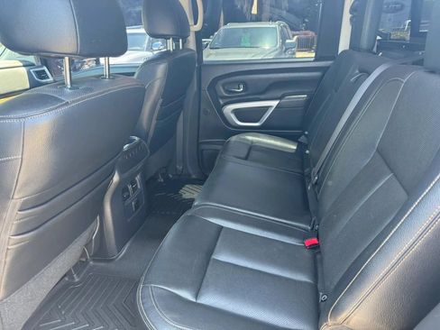 Used 2017 Nissan Titan SL w/ SL Towing Convenience Package RWD image 24