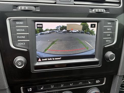 Used 2017 Volkswagen GTI Autobahn FWD image 19