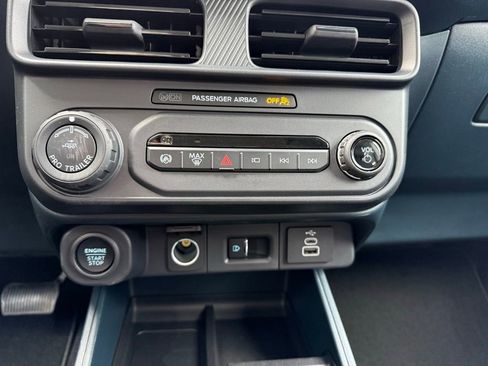 New 2026 Ford Maverick Lariat w/ Black Appearance Package AWD/4WD image 13