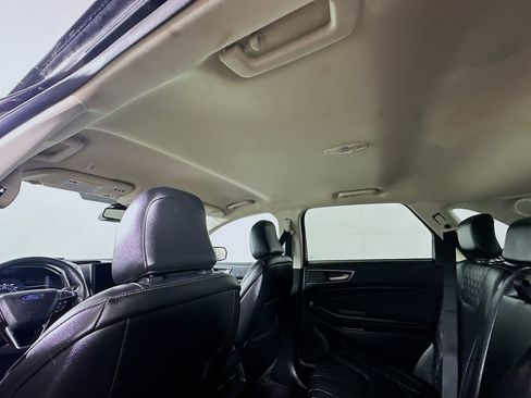 Used 2024 Ford Edge Titanium image 12