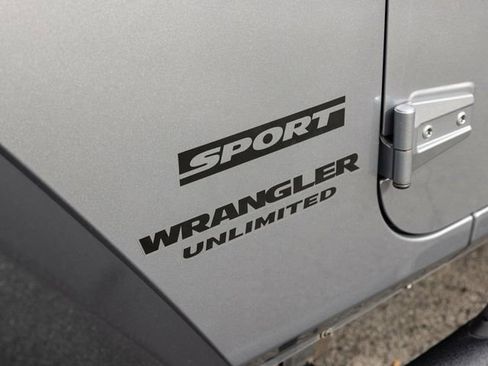 Used 2015 Jeep Wrangler Unlimited Sport w/ Quick Order Package 24S image 21