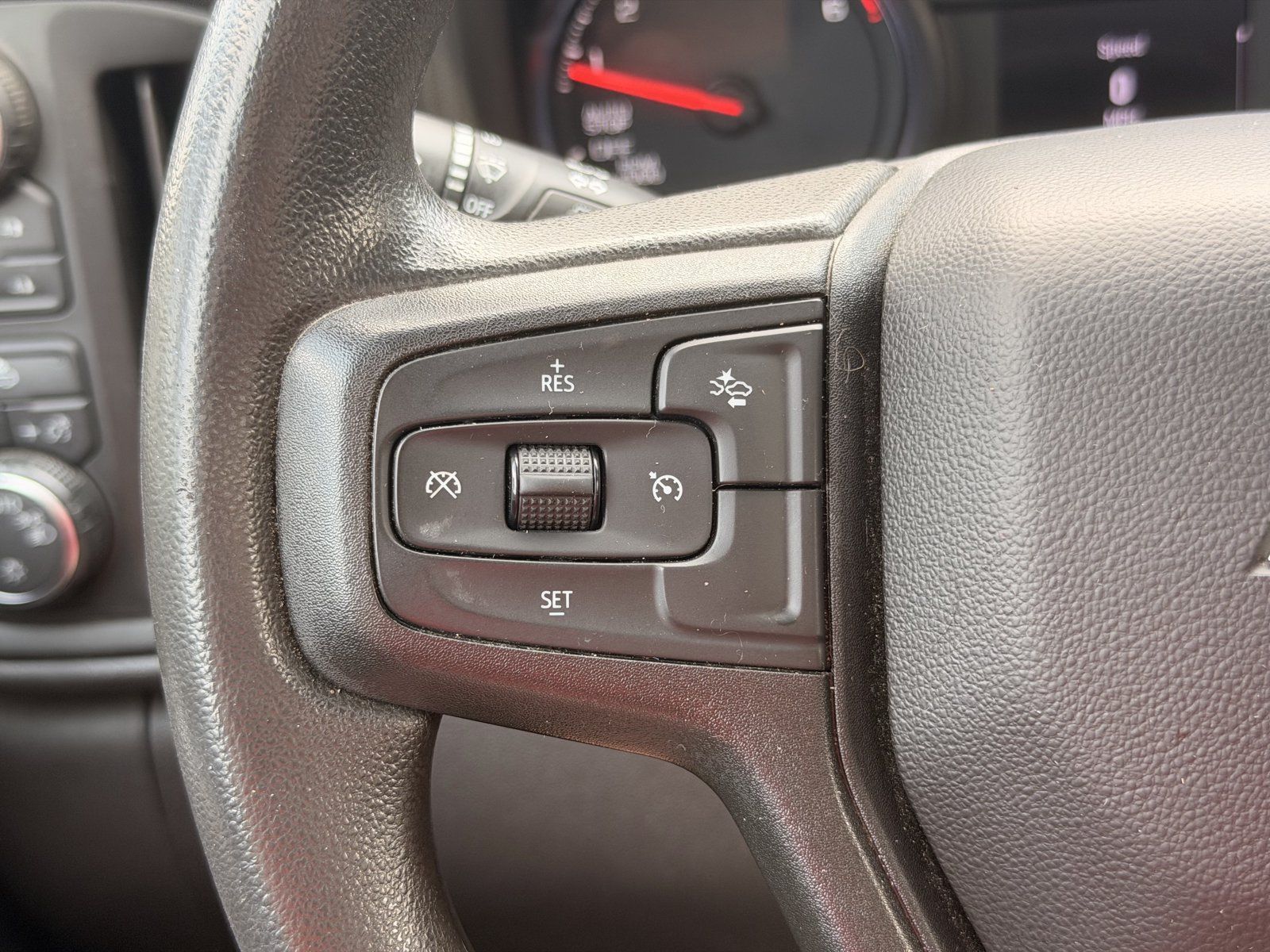 Used 2022 Chevrolet Silverado 1500 Custom Trail Boss w/ LPO, Dark Essentials Package AWD/4WD image 19