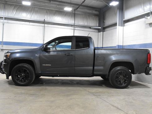 Used 2016 Chevrolet Colorado LT w/ LT Convenience Package RWD image 17