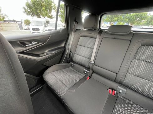 Used 2025 Chevrolet Equinox LT image 39