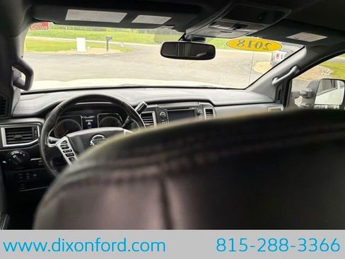 Used 2018 Nissan Titan Platinum Reserve AWD/4WD image 21