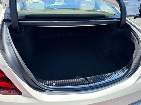 Used 2019 Mercedes-Benz S 560 Sedan image 8