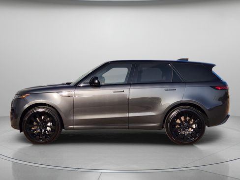 New 2026 Land Rover Range Rover Sport SE AWD/4WD image 2
