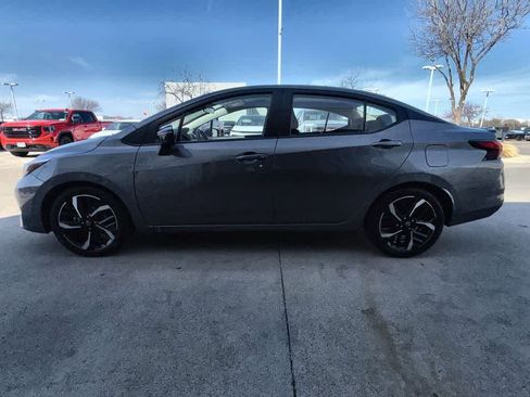 Used 2024 Nissan Versa SR image 3