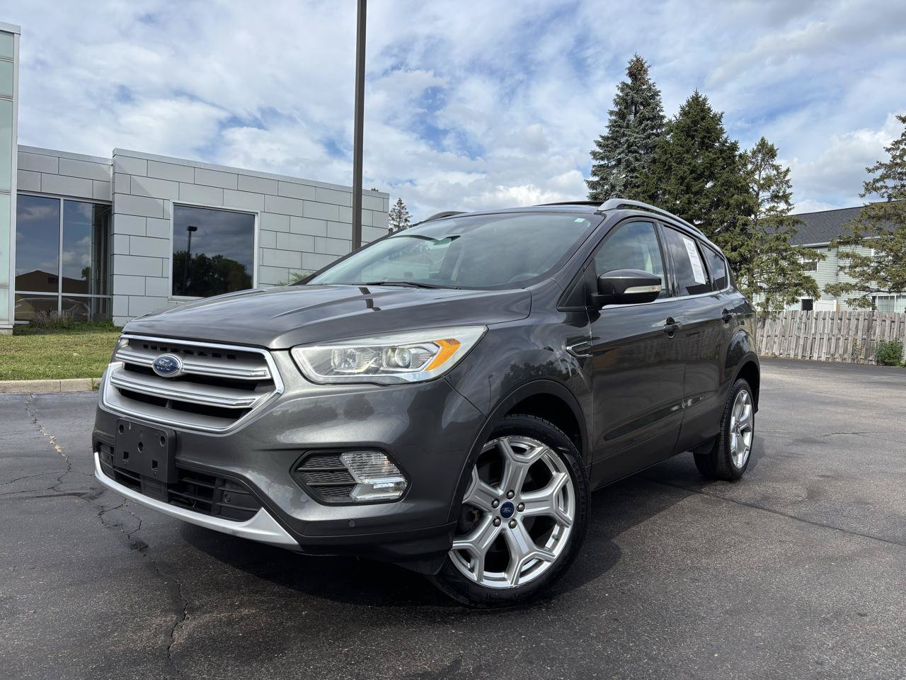 Used 2017 Ford Escape Titanium w/ Equipment Group 301A AWD/4WD image 3