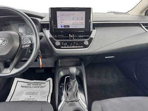 Used 2024 Toyota Corolla LE image 11