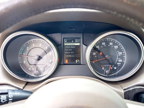 Used 2012 Jeep Grand Cherokee Laredo RWD image 15