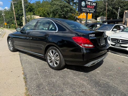 Used 2016 Mercedes-Benz C 300 4MATIC Sedan image 4