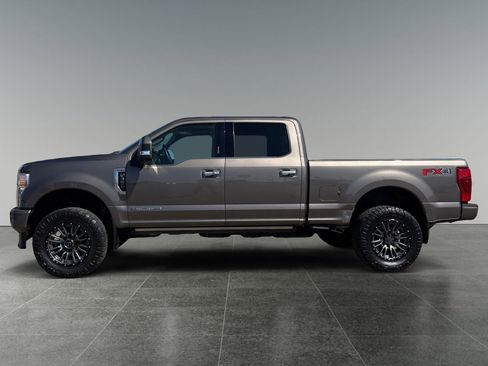 Used 2022 Ford F350 Limited w/ FX4 Off-Road Package AWD/4WD image 2