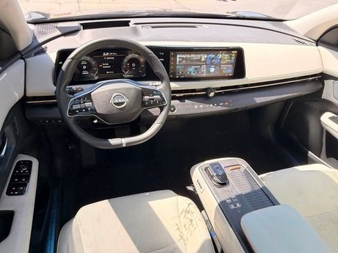 Used 2024 Nissan Ariya AWD image 14