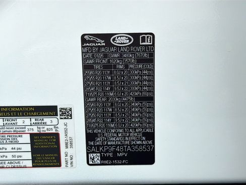 New 2026 Land Rover Range Rover SE image 44